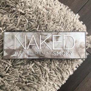 Urban Decay SMOKY Palette